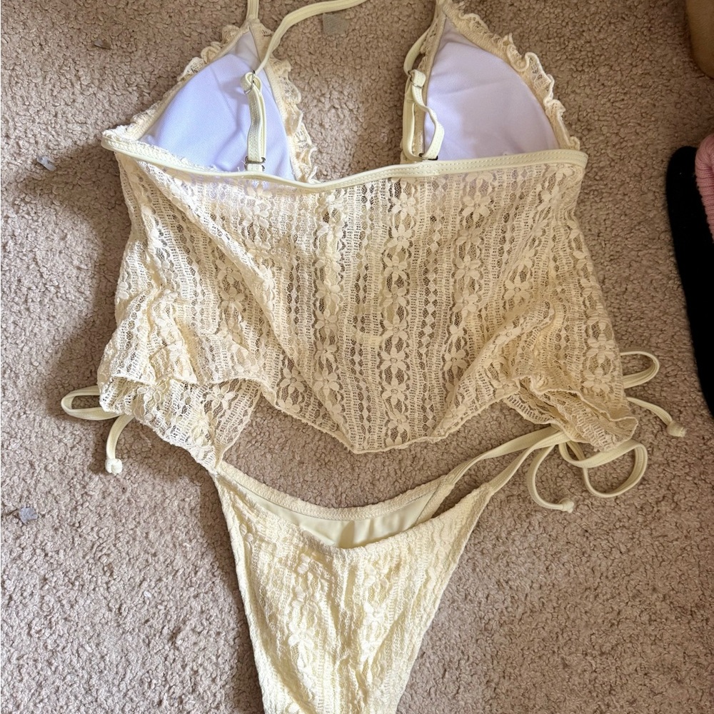 SHEIN Pale Yellow Lace Two-Piece Bikini Set - Picture 4 of 4